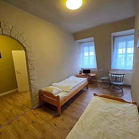 Dom Turysty Pttk W Bielsku - Bialej Feriested *