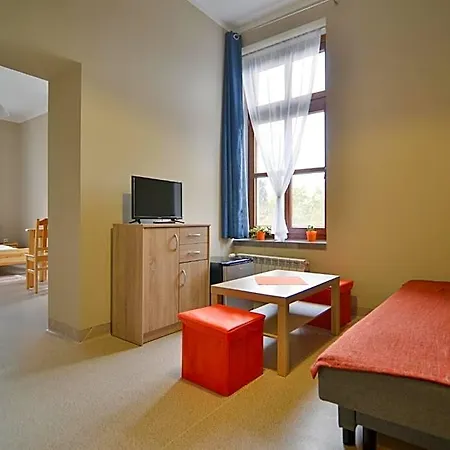 Feriested Dom Turysty Pttk W Bielsku - Bialej