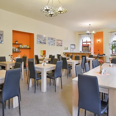 Resort Dom Turysty Pttk W Bielsku - Bialej