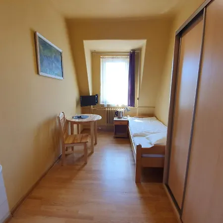 Dom Turysty Pttk W Bielsku - Bialej リゾート *